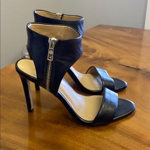 Ann Taylor heels size 6 1/2 black